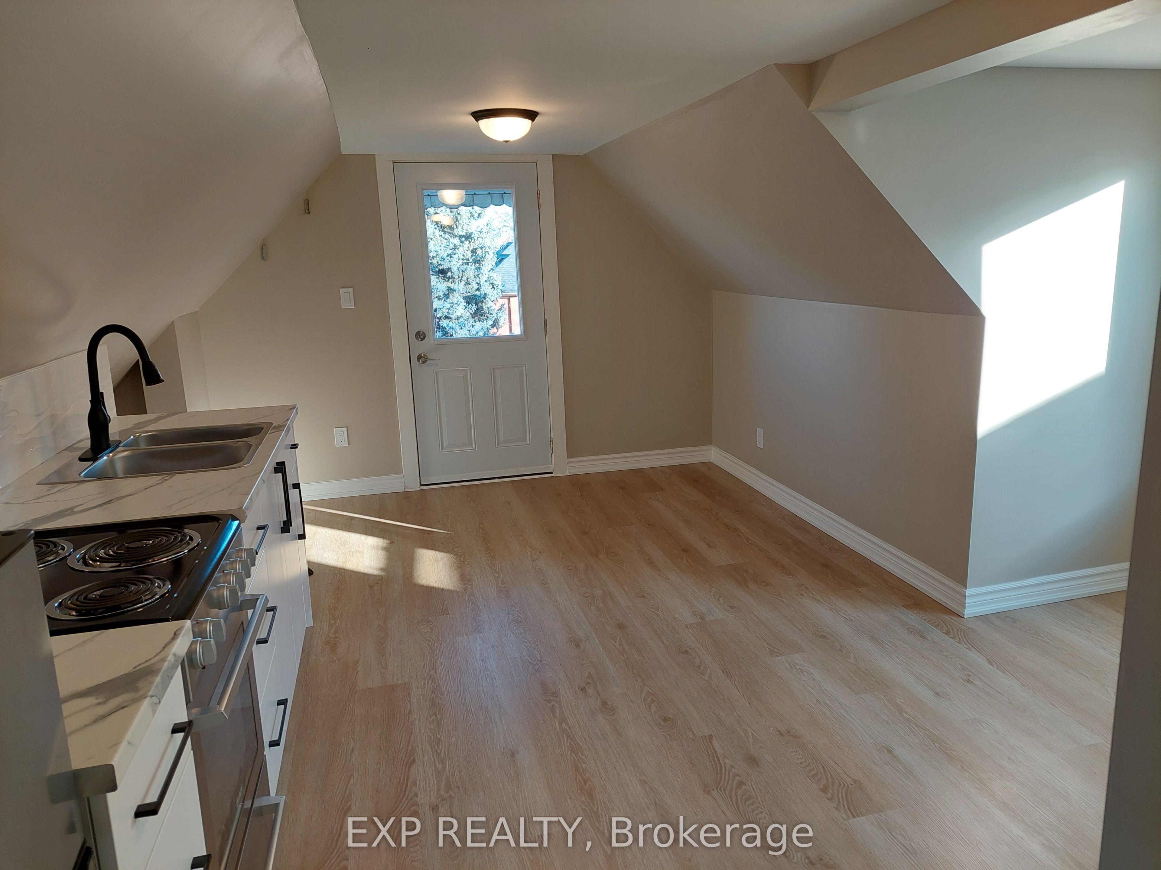 Unit LOFT - 148 Gibson Avenue, Hamilton 4