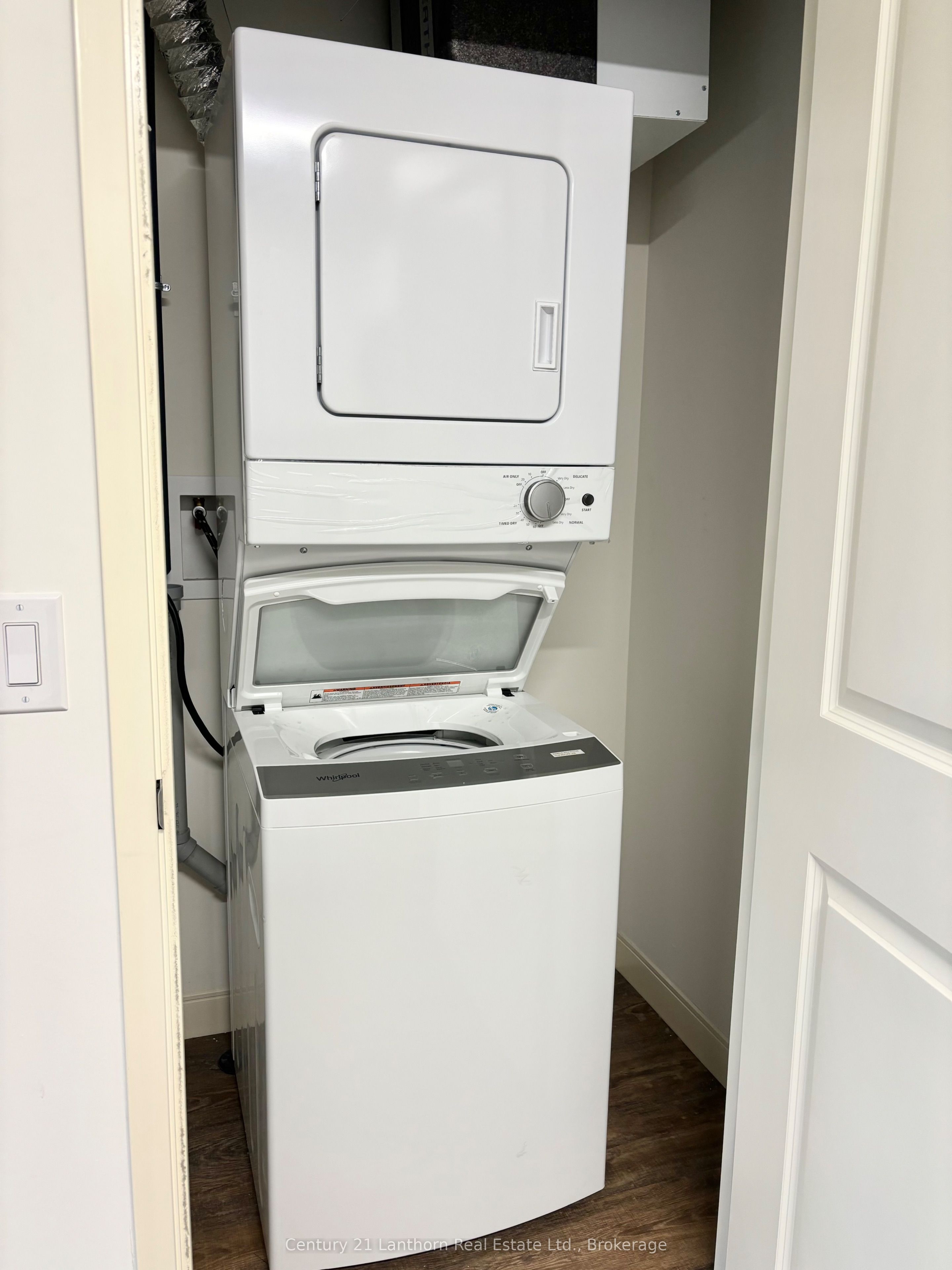 Unit 520 - 135 Station Street, Belleville 4