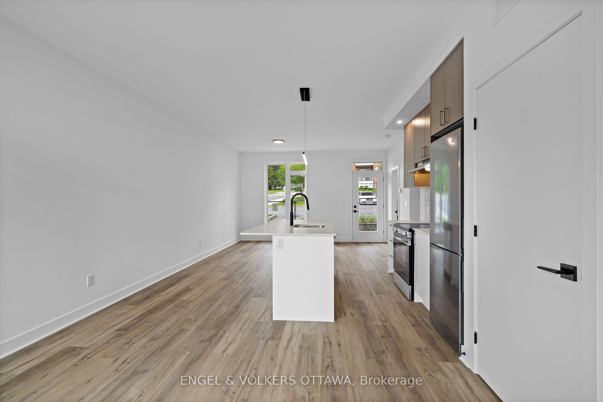 Unit D - 1258 Marenger Street, Orleans-Gloucester 4