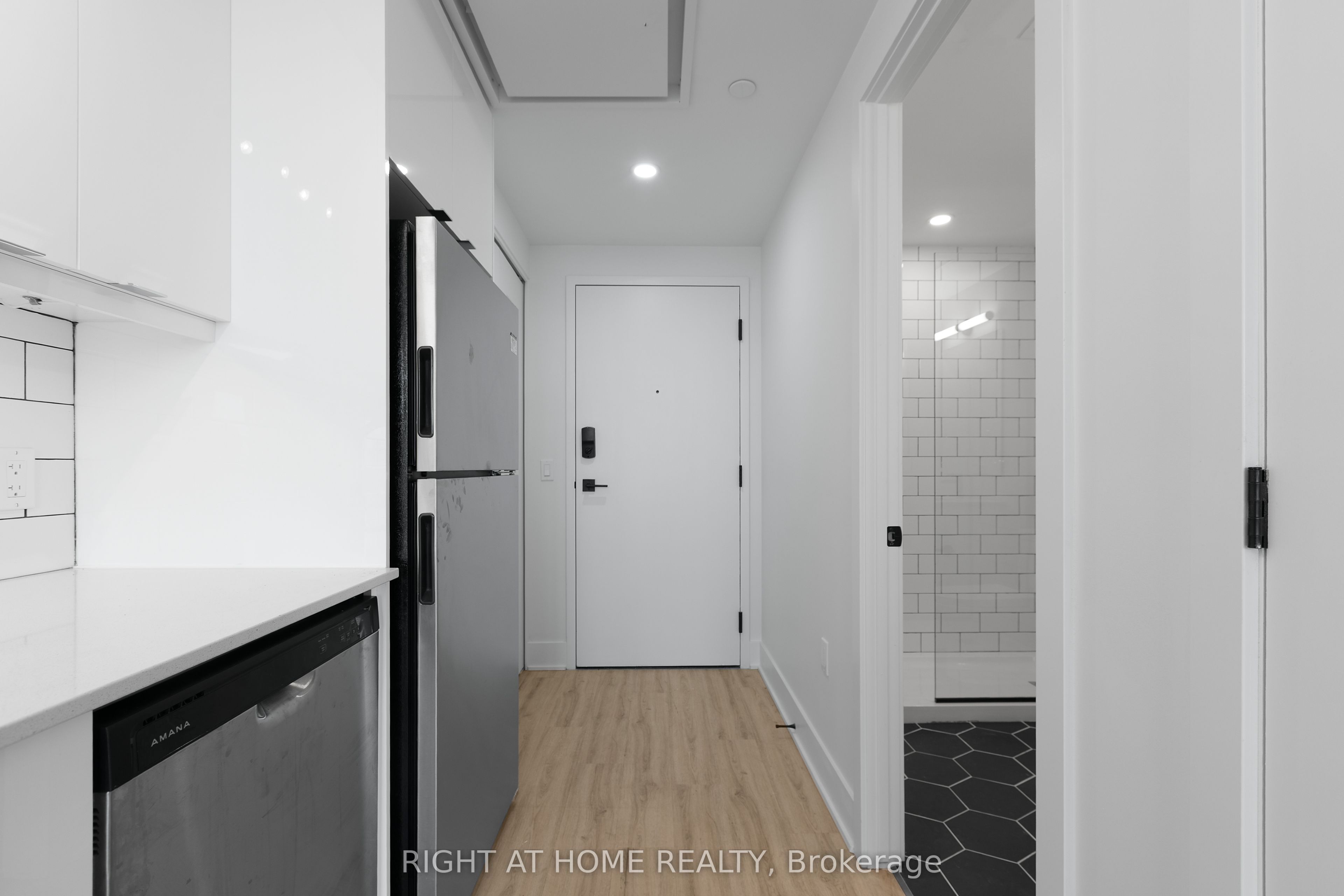 Unit 406 - 377 Winona Avenue, Ottawa 2