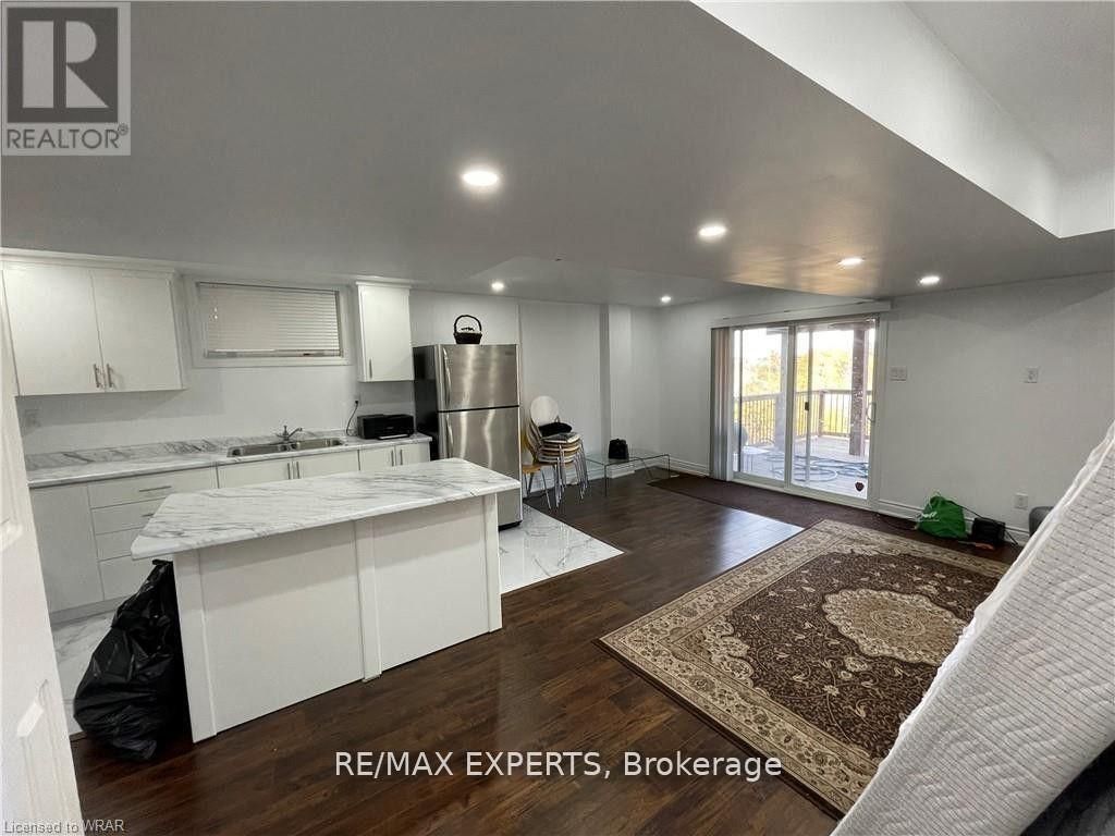87 Newcastle Drive W, Kitchener 3