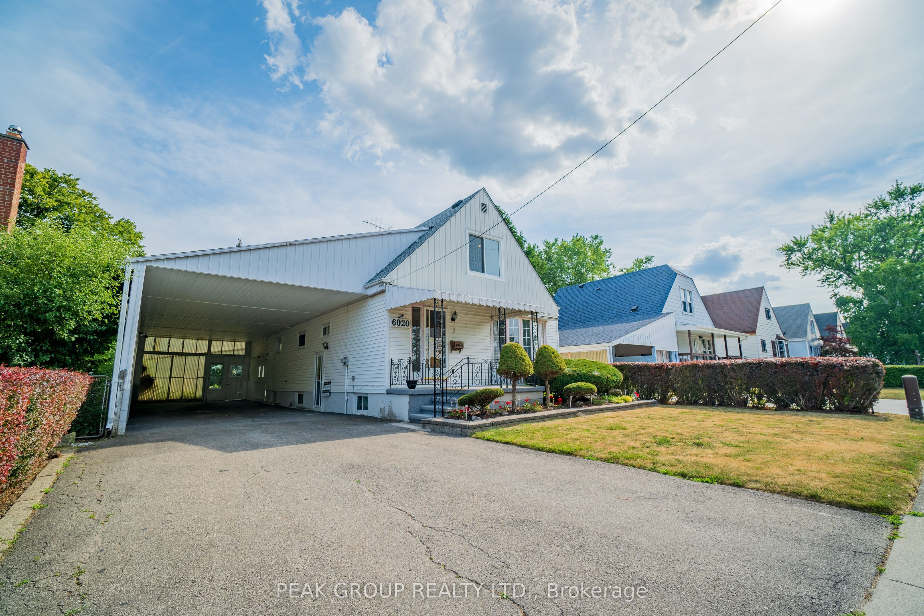 6020 Keith Street, Niagara Falls 2