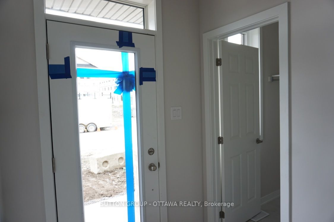 663 ALLIED Mews, West Carleton Twp 2