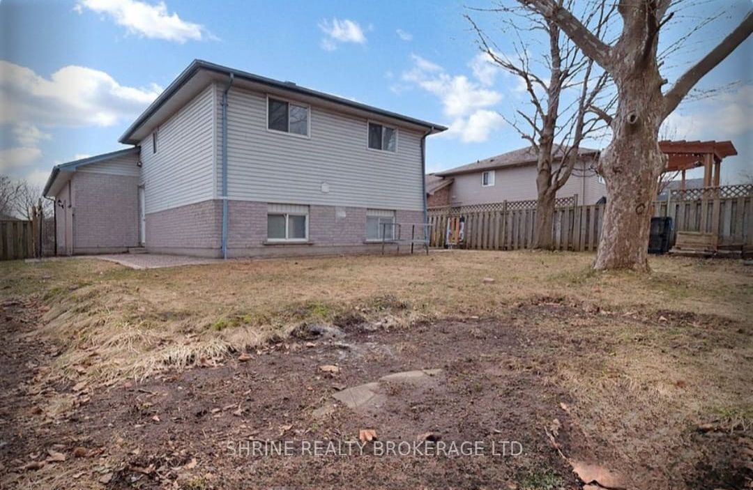 Unit Bedroom - 343 FLEMING Drive, London 2