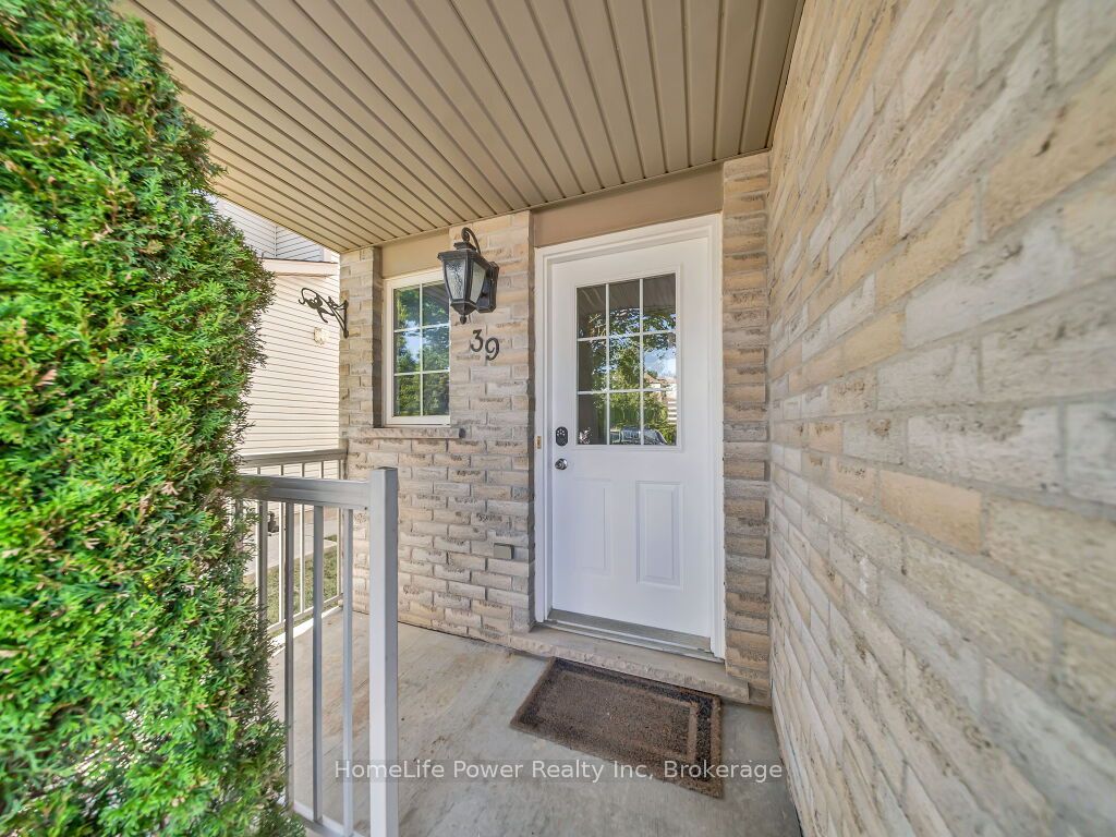 39 Reistview Street, Kitchener 2