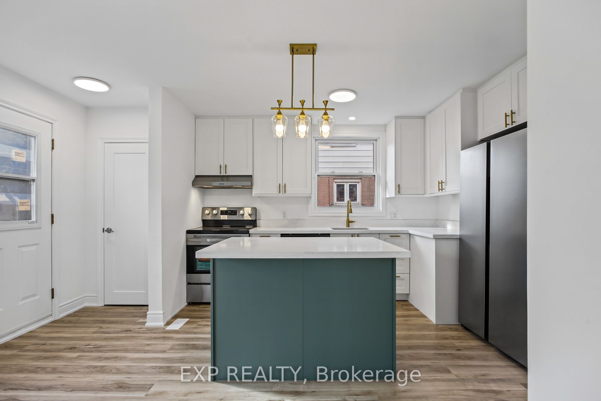 Unit Upper - 156 E36th Street, Hamilton 5