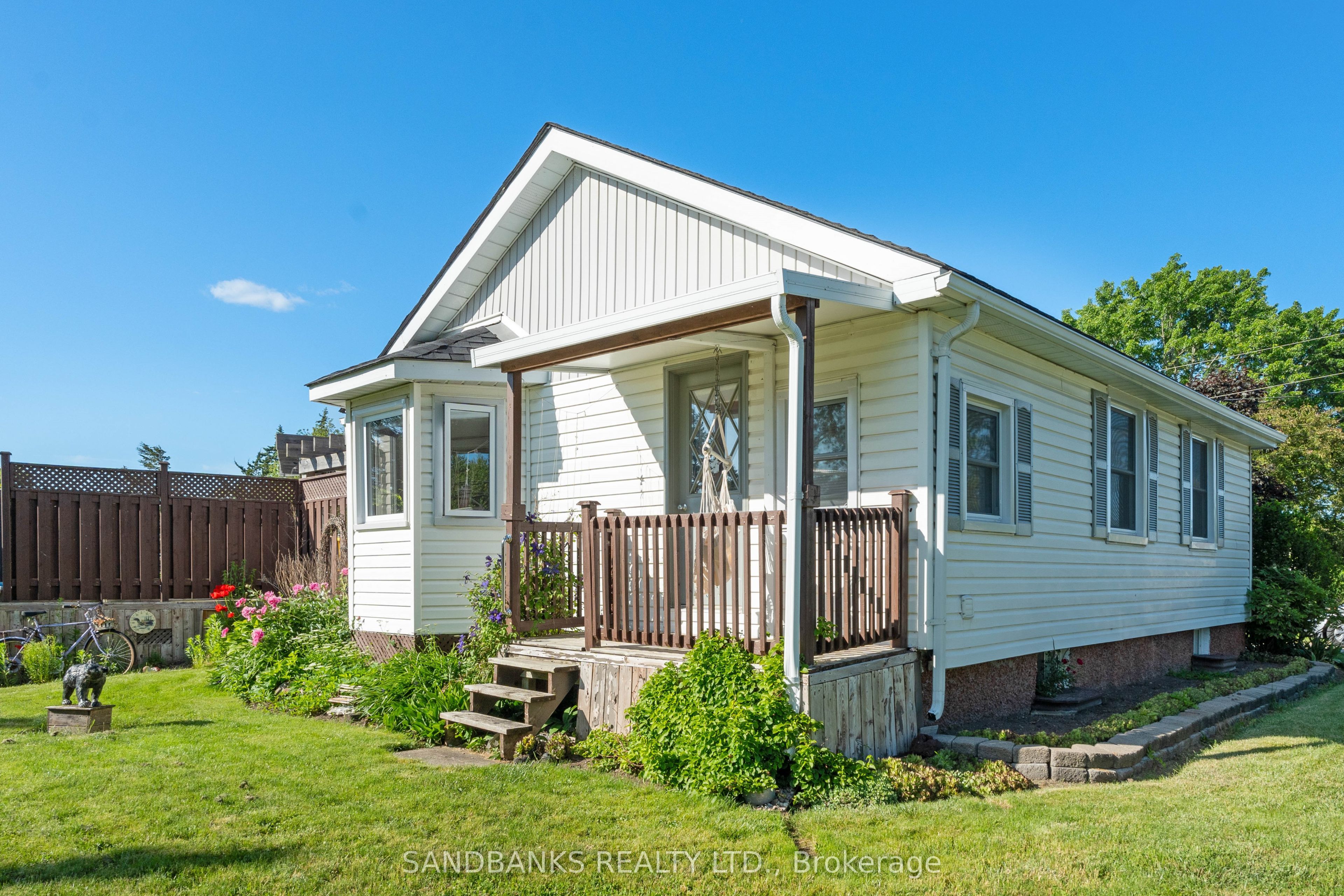 447 Massassauga Rd, Prince Edward County, Ontario K8N4Z7 For Sale HouseSigma